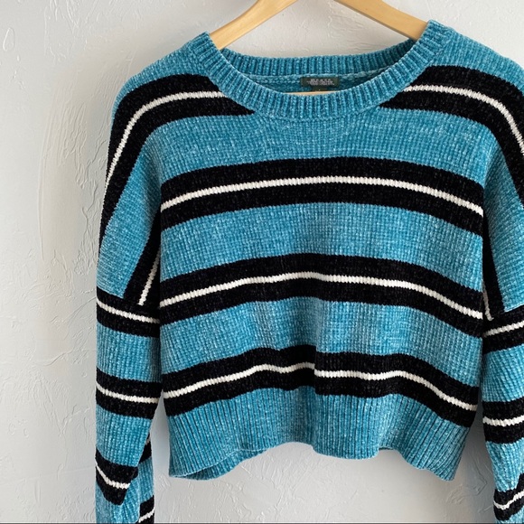 Wild Fable Cropped Chenille Sweater - Picture 2 of 4